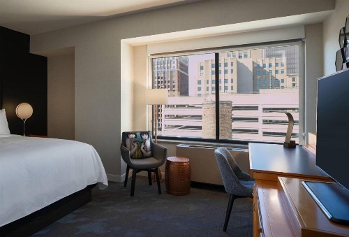 Renaissance Des Moines Savery Hotel - image 32