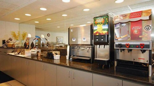 Baymont by Wyndham Des Moines Airport - image 13