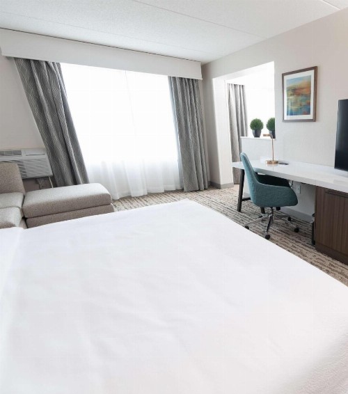 Doubletree Des Moines Airport - image 18