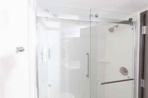 Doubletree Des Moines Airport - image 25