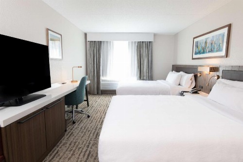 Doubletree Des Moines Airport - image 29