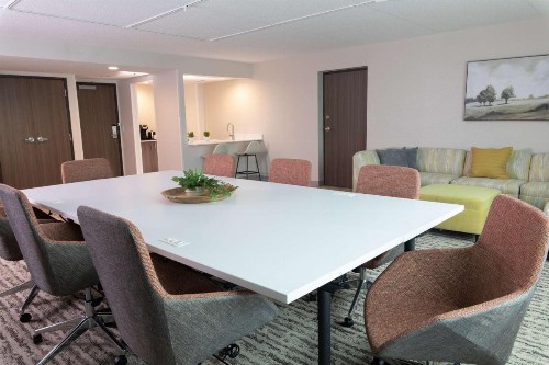 Doubletree Des Moines Airport - image 39