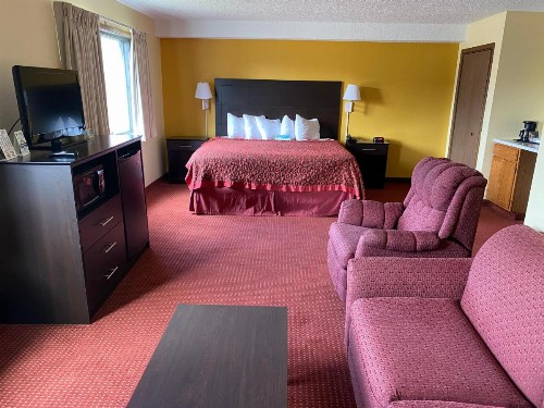 Days Inn & Suites by Wyndham Des Moines Airport - image 47