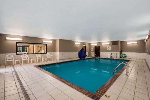 Quality Inn Des Moines - image 22