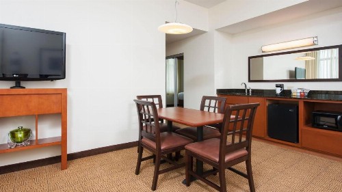 Hyatt Place Des Moines Downtown - image 18