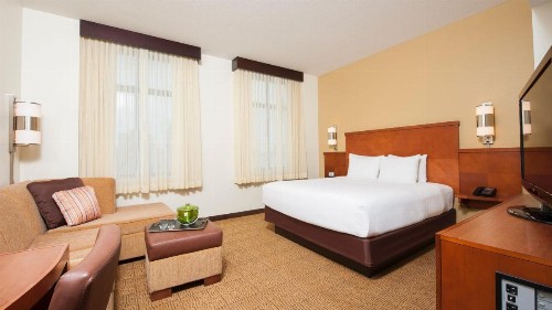 Hyatt Place Des Moines Downtown - image 25