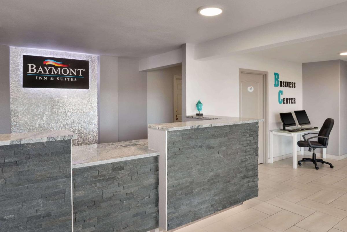Baymont by Wyndham Des Moines North - image 3