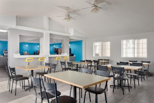 Baymont by Wyndham Des Moines North - image 34