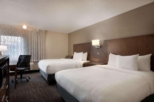 Baymont by Wyndham Des Moines North - image 8