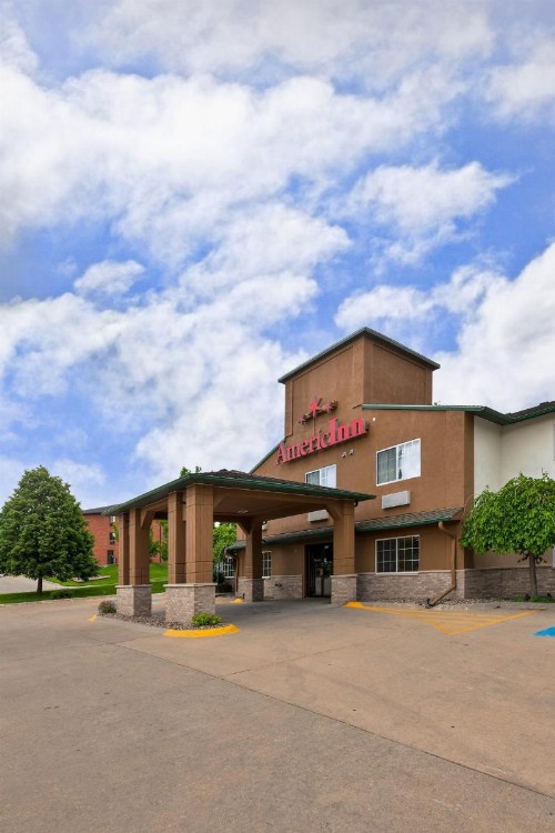 AmericInn by Wyndham Des Moines Airport - image 14