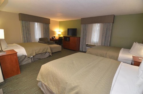 AmericInn by Wyndham Des Moines Airport - image 16