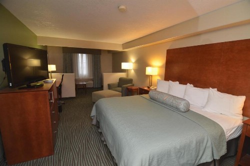 AmericInn by Wyndham Des Moines Airport - image 22