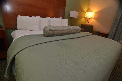 AmericInn by Wyndham Des Moines Airport - image 24