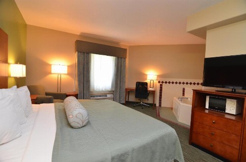 AmericInn by Wyndham Des Moines Airport - image 34
