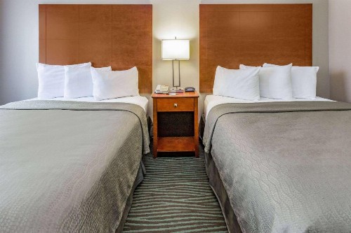 AmericInn by Wyndham Des Moines Airport - image 6