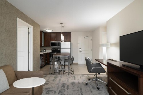 Residence Inn by Marriott Des Moines Downtown - image 27