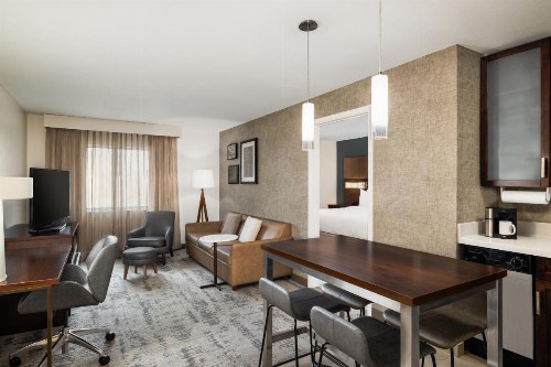 Residence Inn by Marriott Des Moines Downtown - image 28