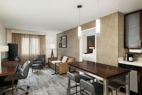 Residence Inn by Marriott Des Moines Downtown - image 50