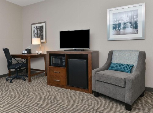 Hampton Inn & Suites Des Moines Downtown - image 34