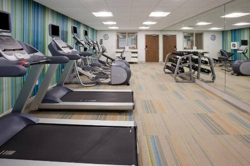 Holiday Inn Express and Suites Des Moines Downtown an IHG Hotel - image 40