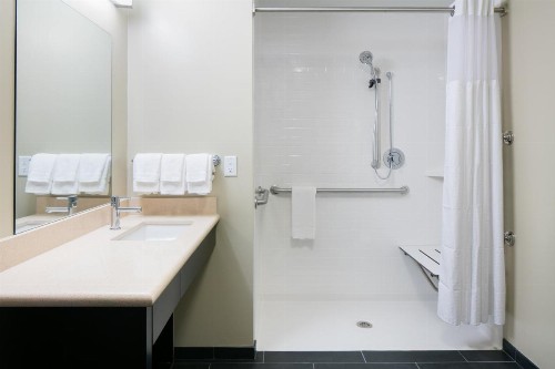 Staybridge Suites Des Moines Downtown an IHG Hotel - image 35