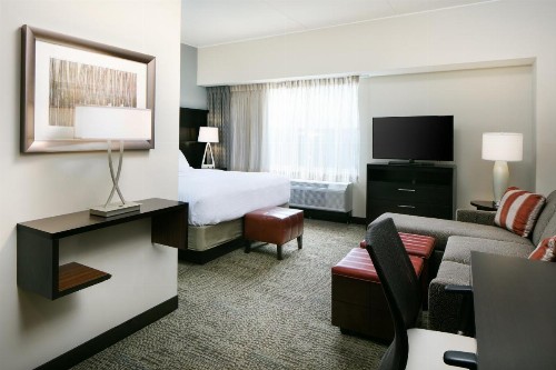 Staybridge Suites Des Moines Downtown an IHG Hotel - image 9
