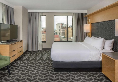 Hilton Des Moines Downtown - image 14