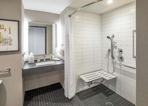 Hilton Des Moines Downtown - image 20