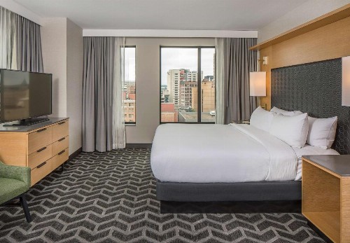 Hilton Des Moines Downtown - image 32