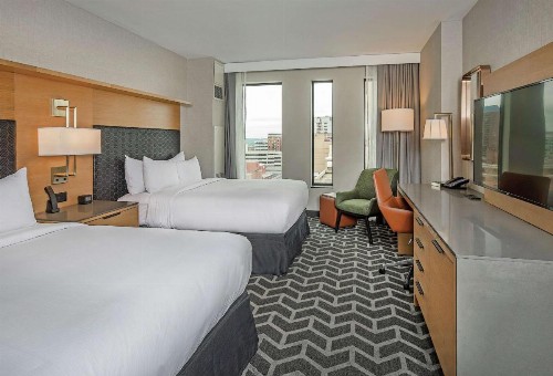 Hilton Des Moines Downtown - image 49