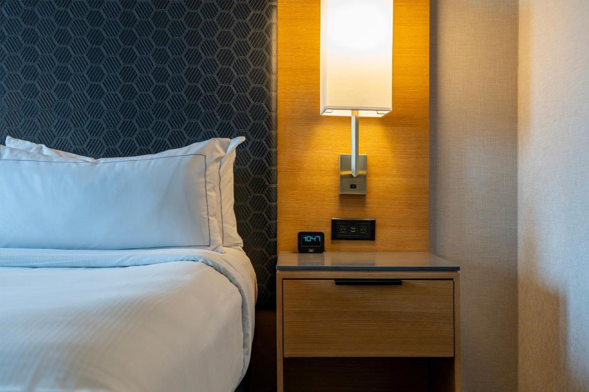 Hilton Des Moines Downtown - image 7