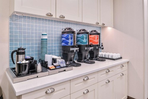 Homewood Suites Des Moines Airport - image 12