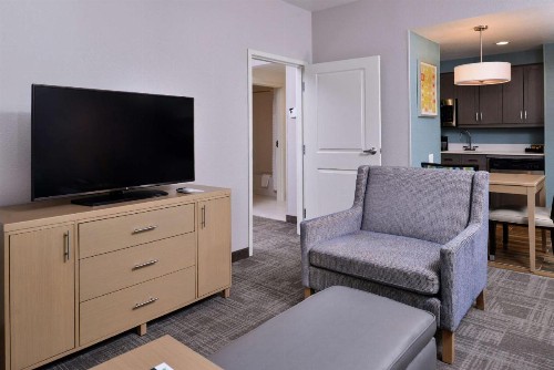 Homewood Suites Des Moines Airport - image 17
