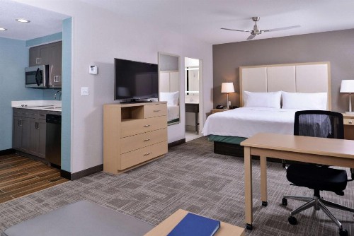 Homewood Suites Des Moines Airport - image 26
