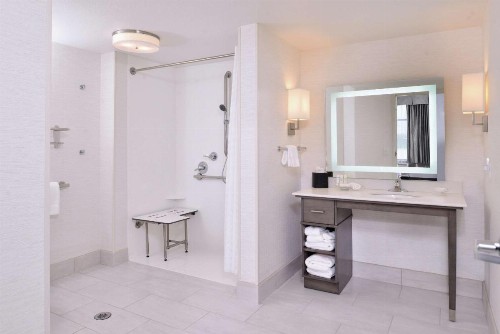 Homewood Suites Des Moines Airport - image 39