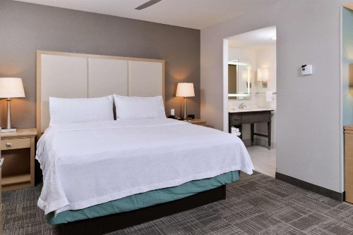 Homewood Suites Des Moines Airport - image 49