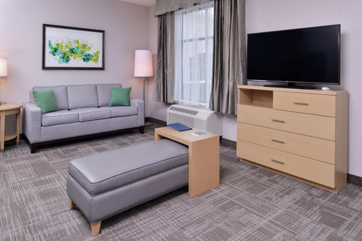Homewood Suites Des Moines Airport - image 7
