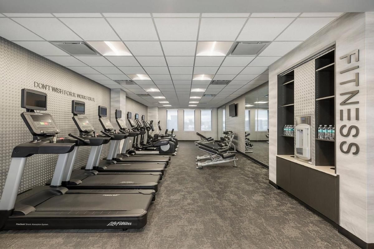 Fairfield Inn & Suites by Marriott Des Moines Downtown - image 3