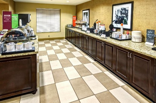 Hampton Inn & Suites Destin - image 14