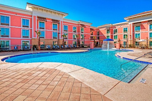 Hampton Inn & Suites Destin - image 15