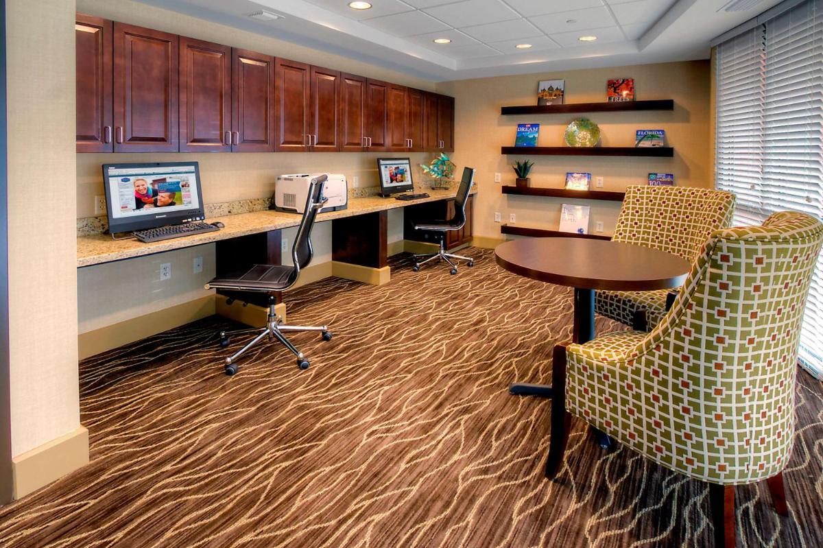 Hampton Inn & Suites Destin - image 2
