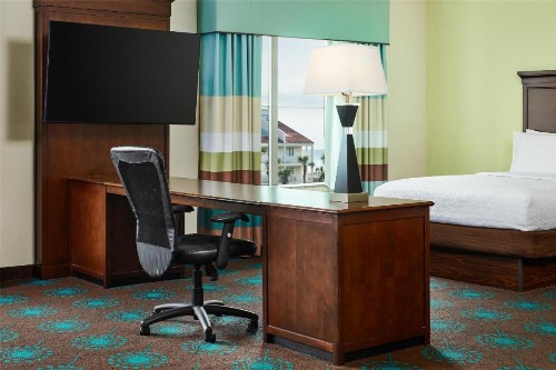 Hampton Inn & Suites Destin - image 26