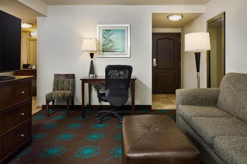 Hampton Inn & Suites Destin - image 33