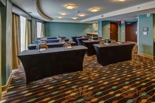 Hampton Inn & Suites Destin - image 5