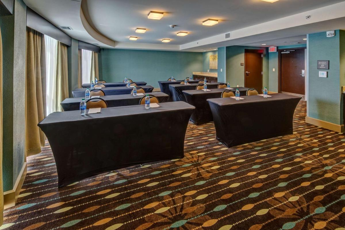 Hampton Inn & Suites Destin - image 5