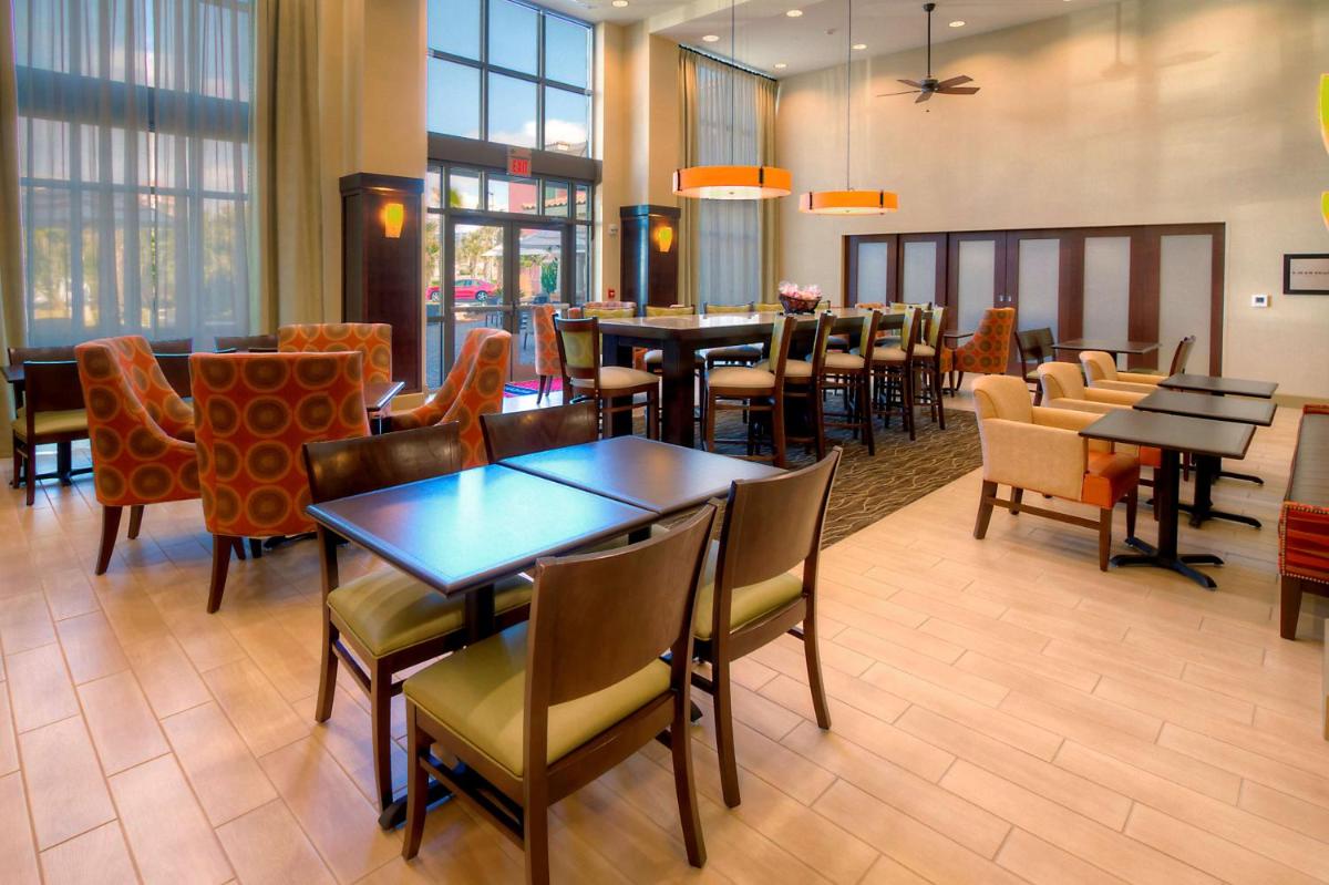 Hampton Inn & Suites Destin - image 7