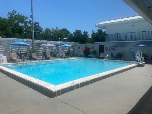 Village Inn Destin - image 19