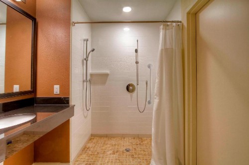Fairfield Inn & Suites by Marriott Destin - image 45