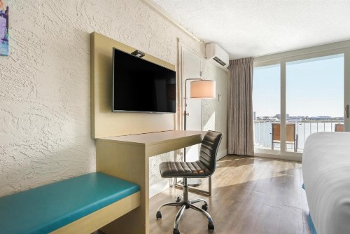 Inn on Destin Harbor Ascend Hotel Collection - image 31