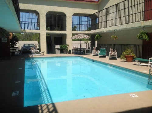 Days Inn by Wyndham Destin - image 32